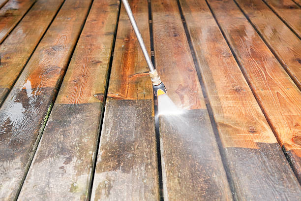 Best Pool Deck Cleaning  in Dunellen, NJ